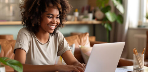 woman looking for an online job on computer