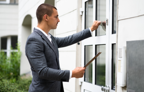 Debt collector or official attempting to contact a resident at the door